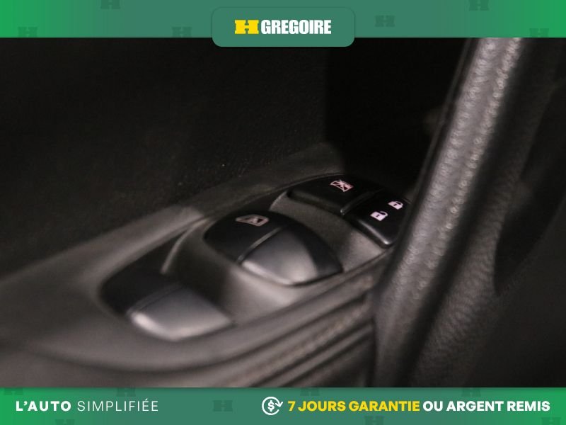2020 Nissan Qashqai Black Laval - photo #15