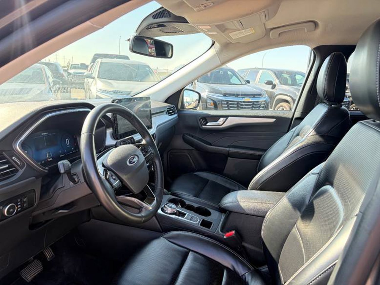 2024 Ford Escape Platinum AWD Grey Sherwood Park - photo #6