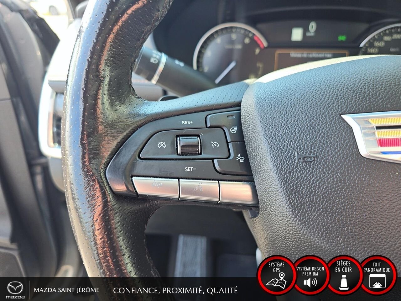 2023 Cadillac XT4 Sport | TOIT PANORAMIQUE | CUIR | AWD | SIÈGES AVANT ET ARRIÈRE CHAUFFANTS Grey Saint-Jérôme - photo #13