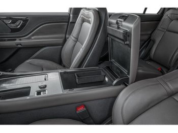 Lincoln Aviator Ultra