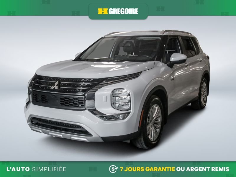 2025 Mitsubishi Outlander White Blainville - photo #2