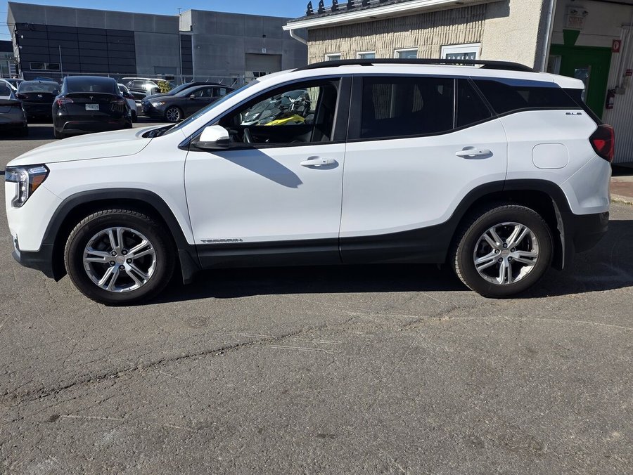 GMC TERRAIN Traction intégrale, 4 portes SLE 2022 Blanc