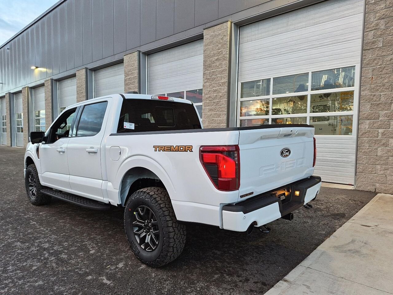 Ford F-150 2F407 | TREMOR 2026 Blanc Oxford Saint-Jérôme - photo #3