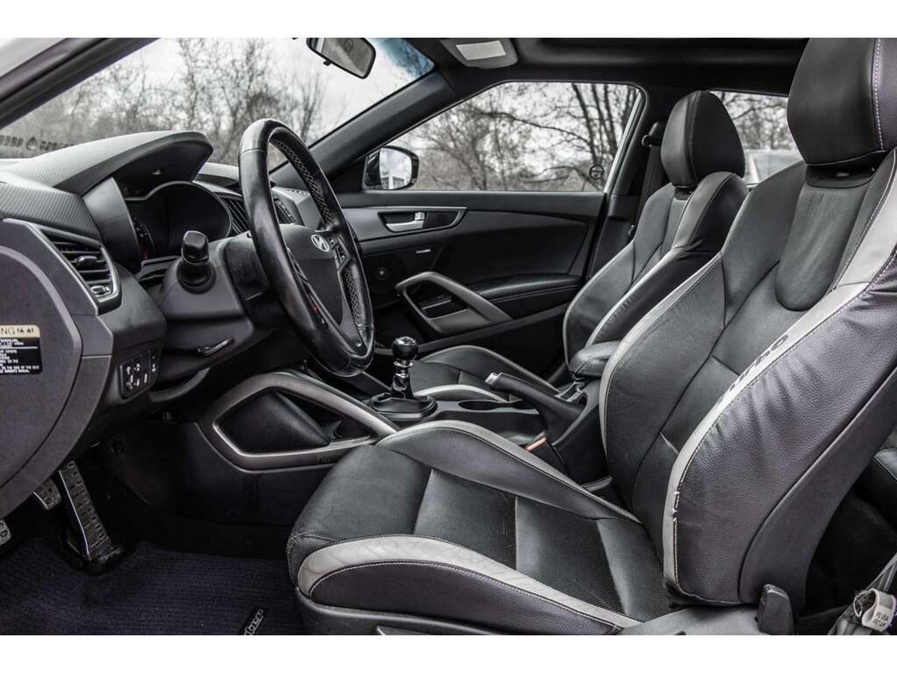 Hyundai Veloster 2019 Blanc Sainte-Julienne - photo #13