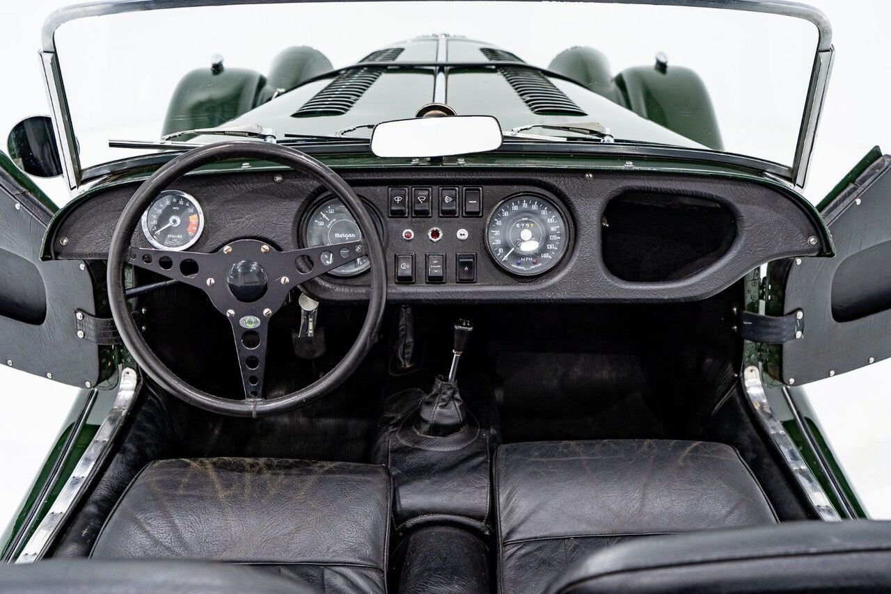 Morgan Plus 8 Unrestored with only 7137km (4435miles) | PRIX EN USD 1970 Vert Montréal - photo #10