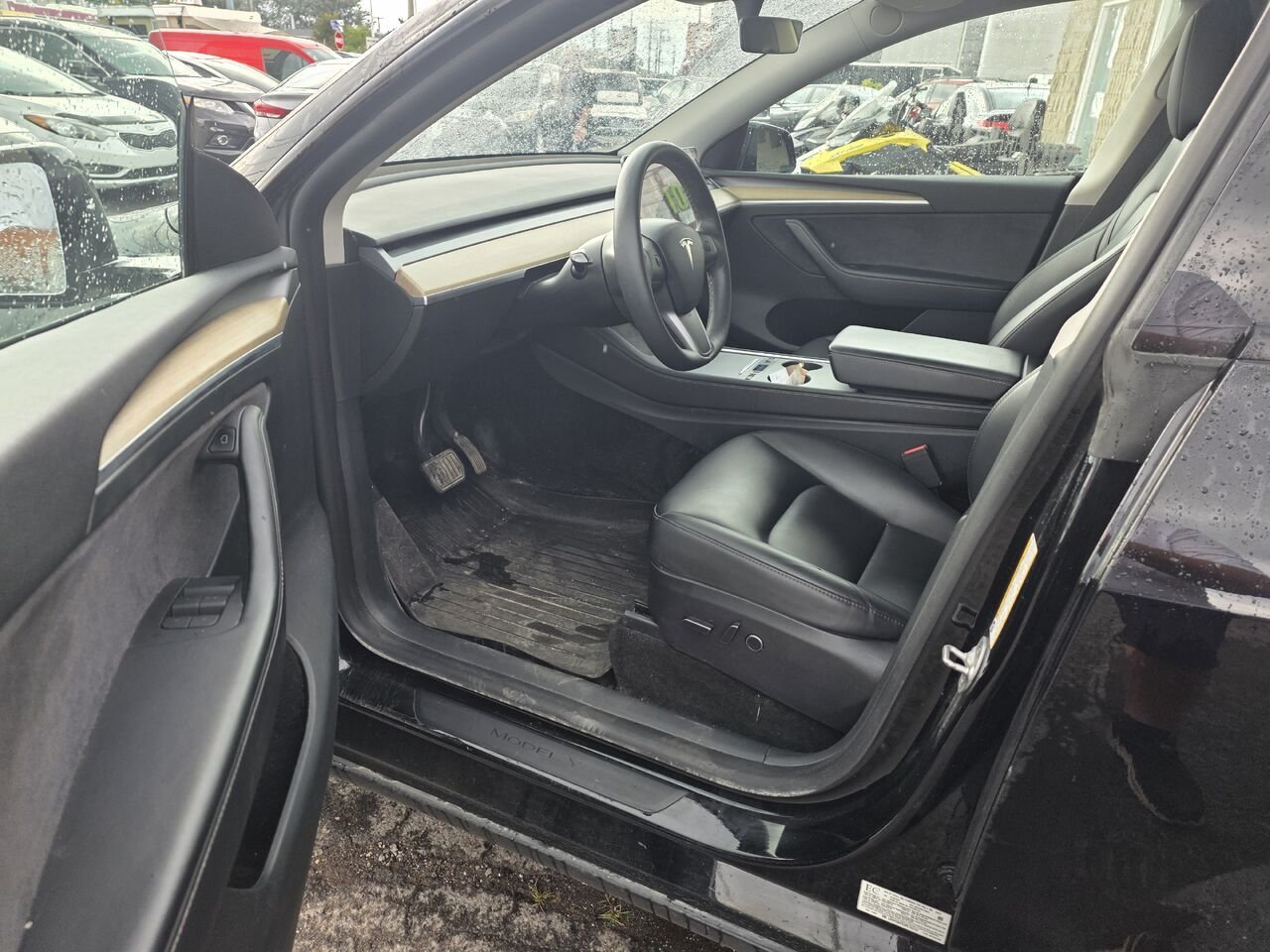 Tesla Model Y 2023 Argent Longueuil, - photo #9