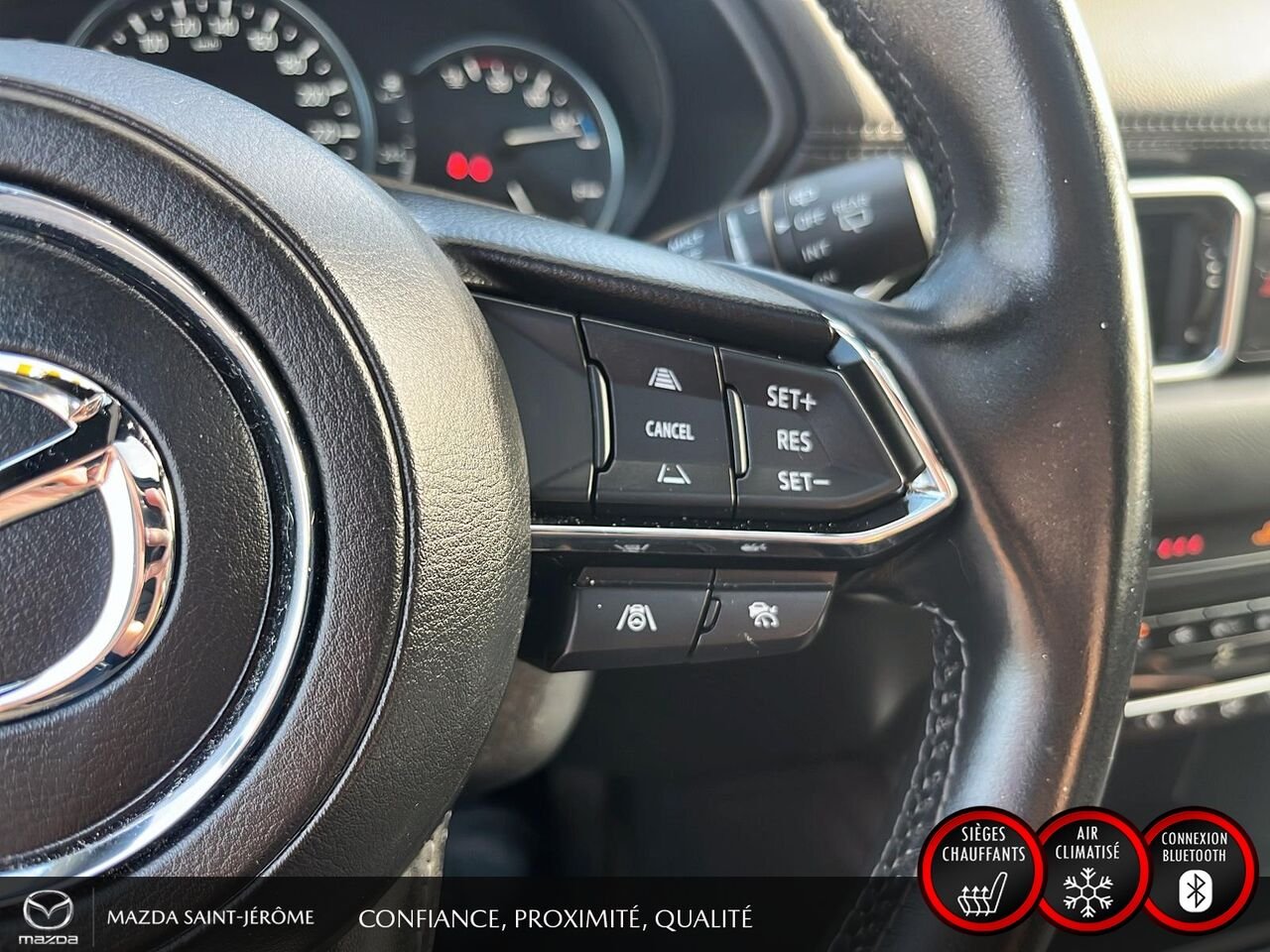 2022 Mazda CX-5 Signature | AWD | TOIT OUVRANT | CUIR NAPPA | NAVIGATION | TÊTE HAUTE Black Saint-Jérôme - photo #15