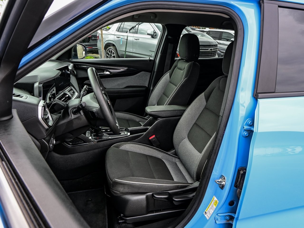 2024 Chevrolet Trailblazer AWD 4dr LS Blue Sherwood Park - photo #15