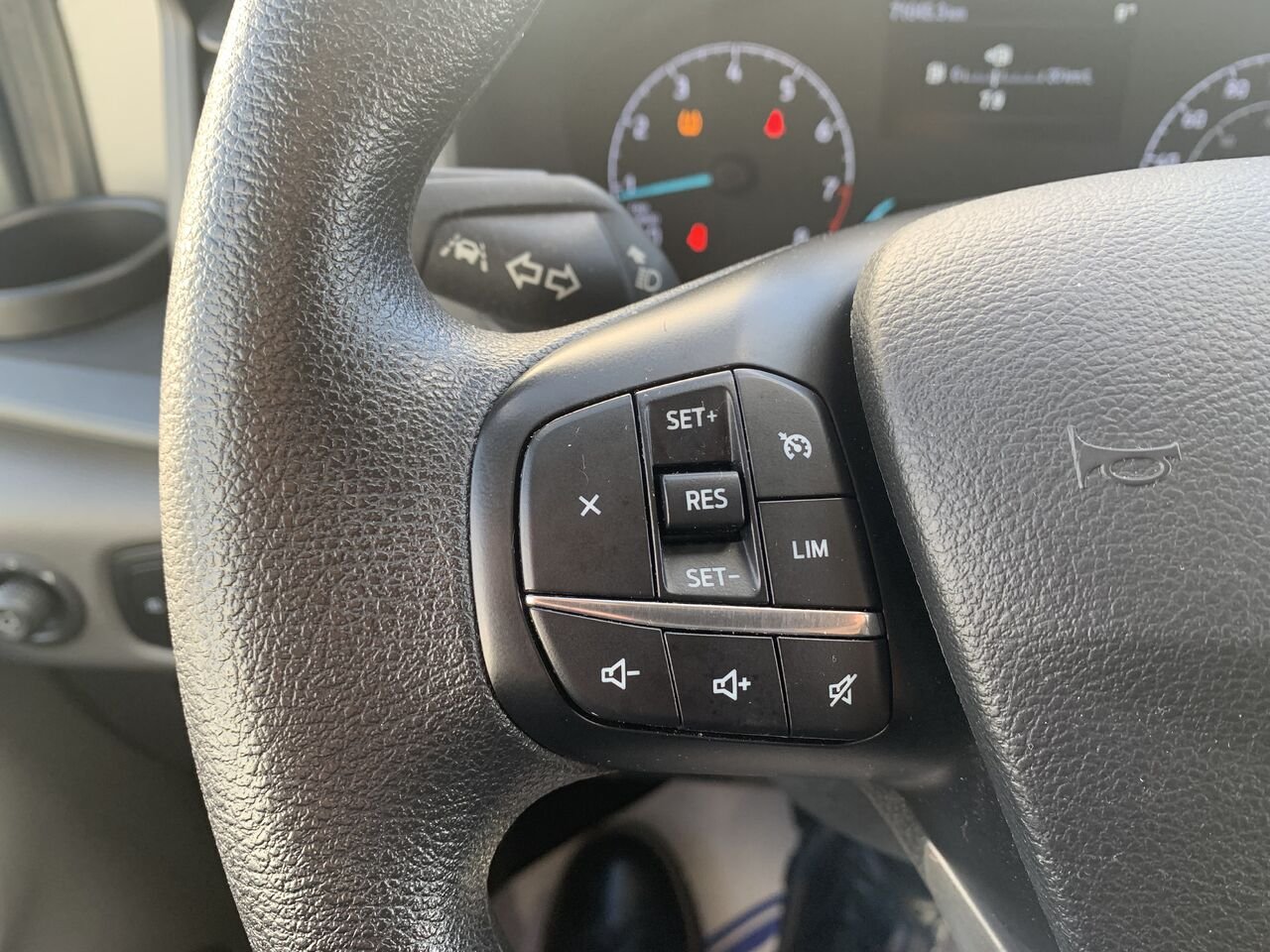 2025 Ford Transit fourgon utilitaire Grey Châteauguay - photo #34