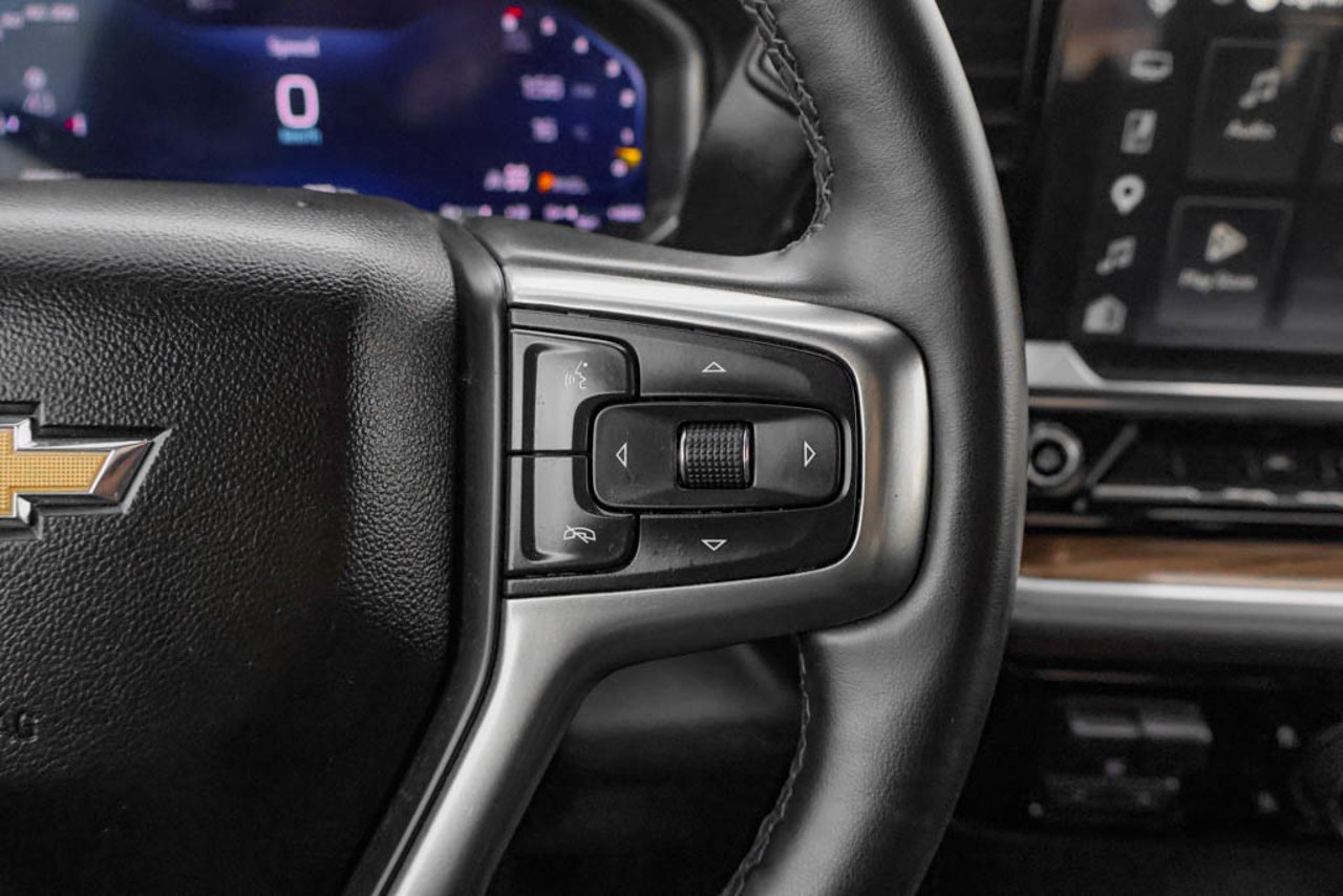 2026 Chevrolet Silverado 1500 4WD Crew Cab 147 LT Black Sherwood Park - photo #21