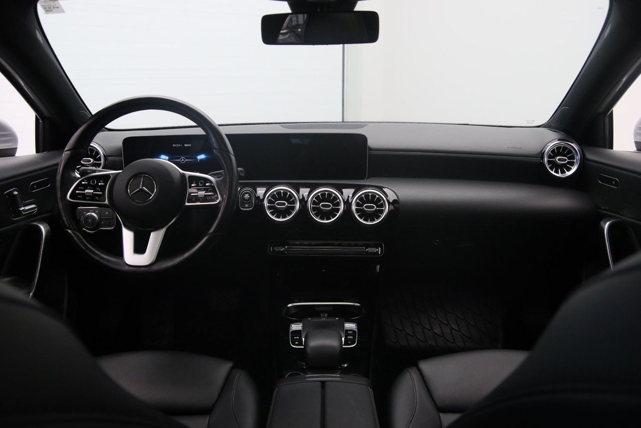 Mercedes-Benz A-Class NIV WDD3F4HB4KJ067955 2019 Gris Chicoutimi - photo #10