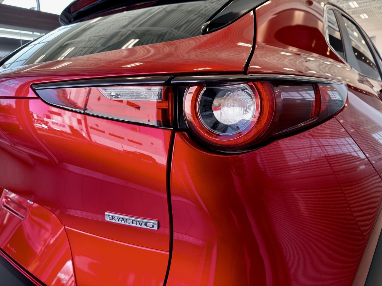 2022 Mazda CX-30 Red Notre-Dame-des-Prairies - photo #10