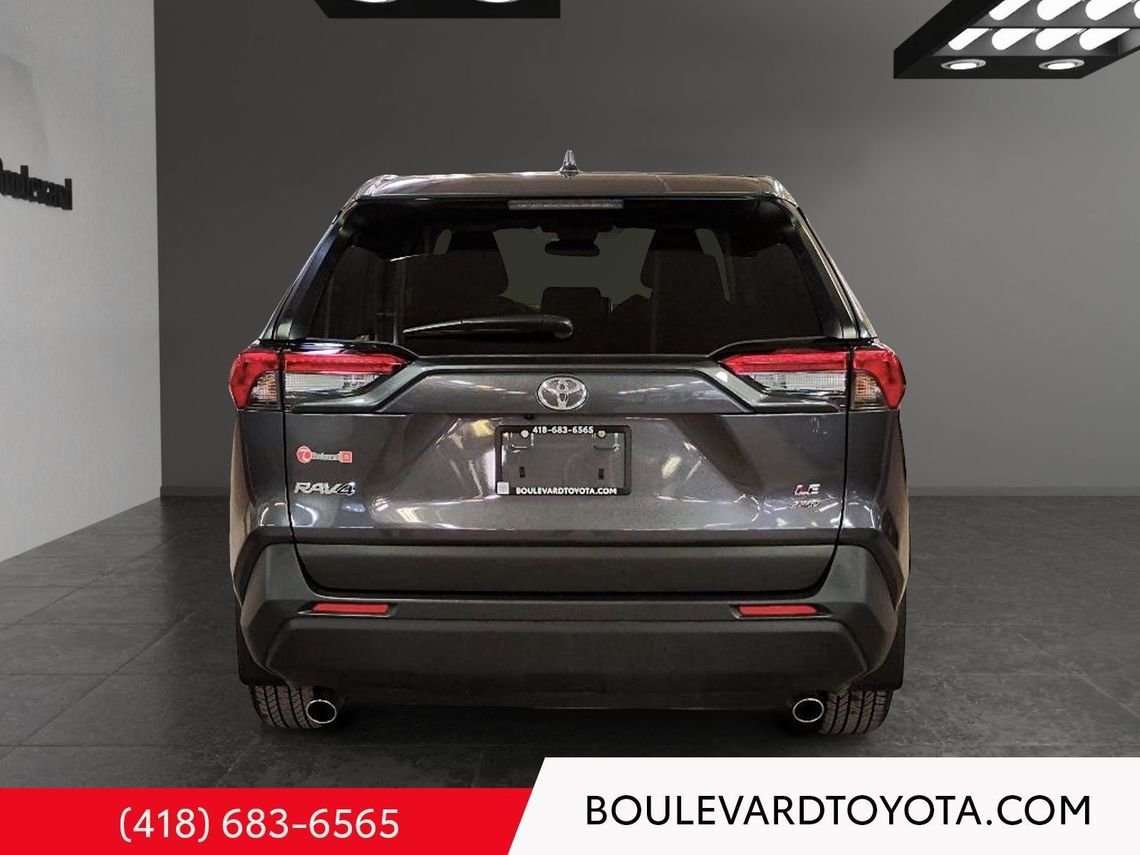 Toyota RAV4 531701-28 | LE 2025 Gris Québec - photo #9
