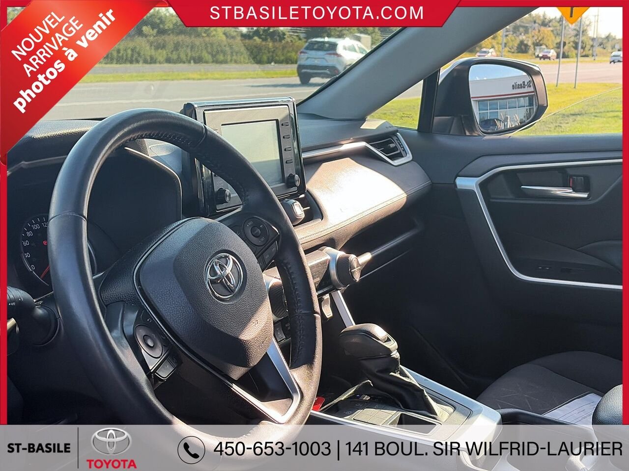 TOYOTA RAV4 2021 Argent Saint-Basile-le-Grand - photo #5