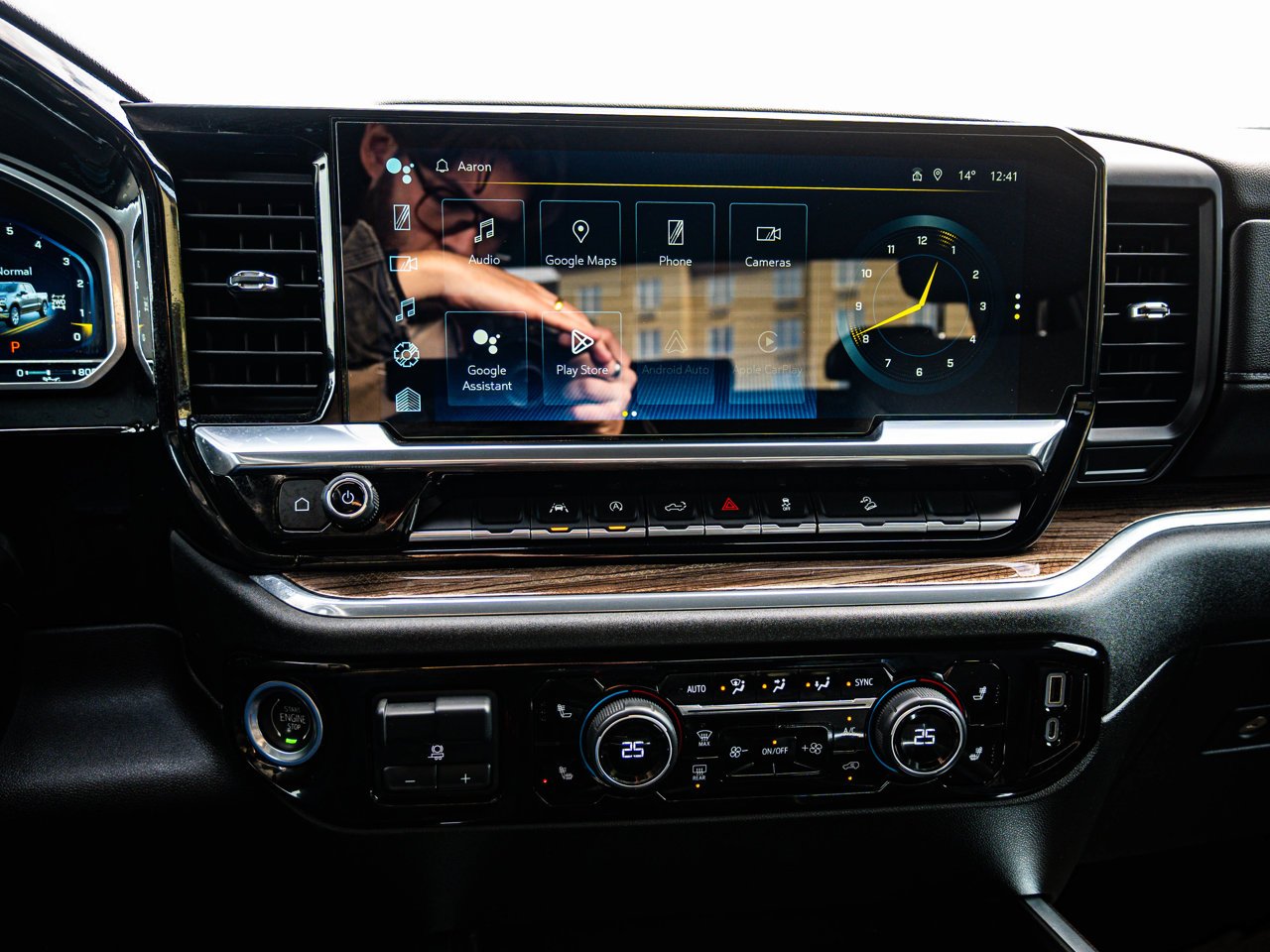 2023 Chevrolet Silverado 1500 4WD Crew Cab 147 RST Black Sherwood Park - photo #26