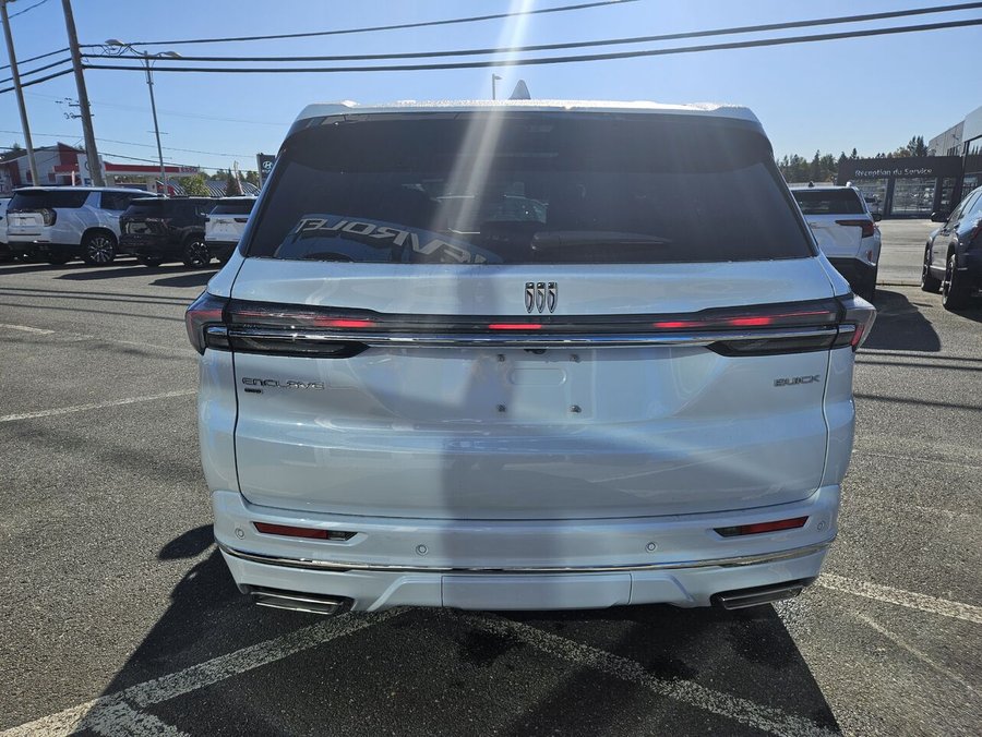 Buick Enclave Avenir 4 portes TI 2027 Blanc irisé triple couche