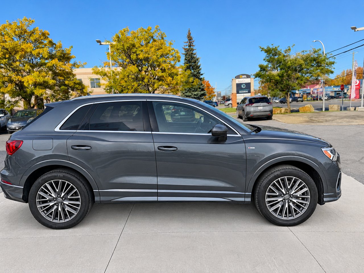 Audi Q3 s-line jamais accidenté toit ouvrant panoramique 2020 Gris Châteauguay - photo #4