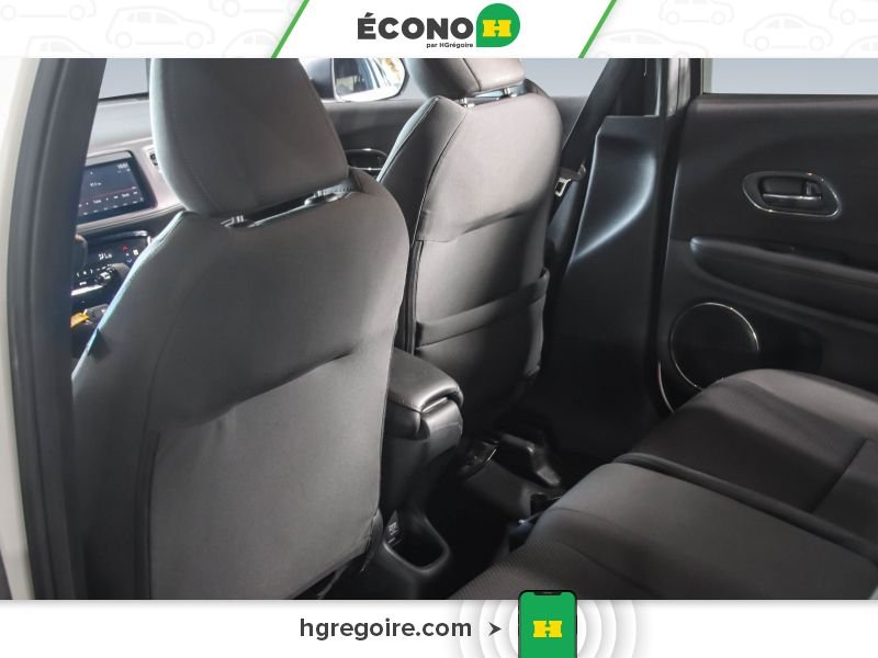 2020 Honda HR-V White Blainville - photo #18