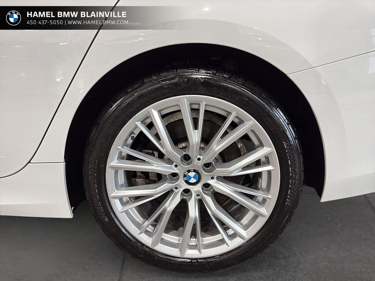 2023 BMW 3 Series 330i xDrive berline White Blainville - photo #6