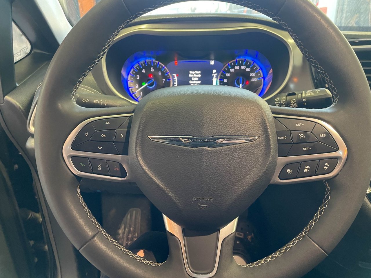 2025 Chrysler Pacifica SELECT *SIÈGES CHAUF* HAYON ELECT CARPLAY REG ADAP Black Saint-Jérôme - photo #12