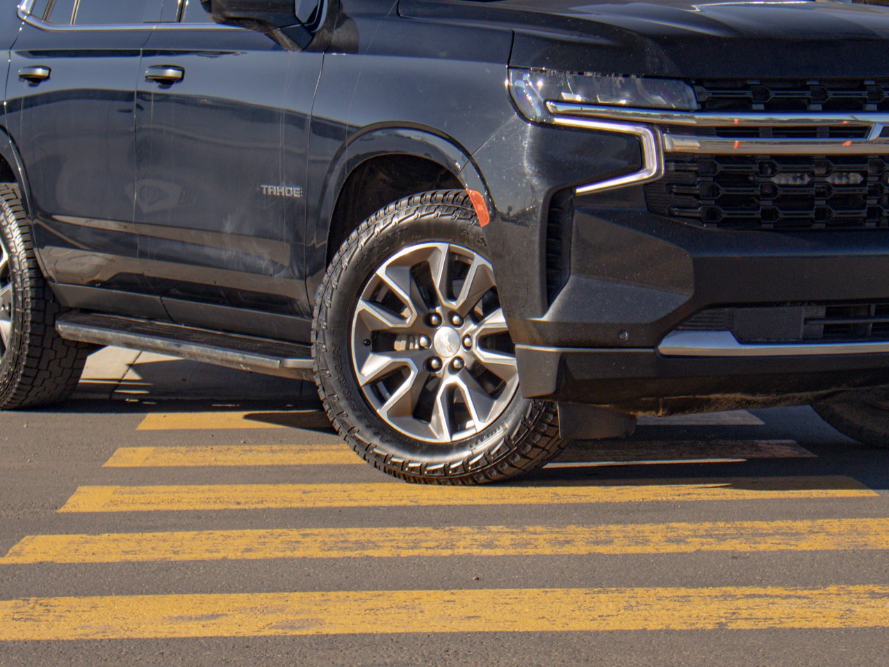 2024 Chevrolet Tahoe 4WD 4dr LS Black Sherwood Park - photo #5
