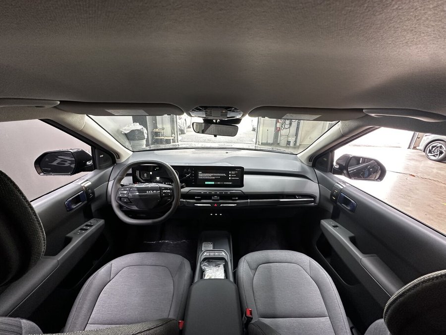 2027 Kia EV3 2027 Aurora Black