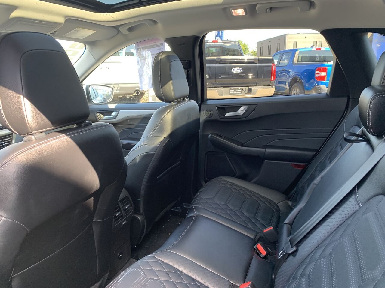 2023 Ford Escape White Châteauguay - photo #23