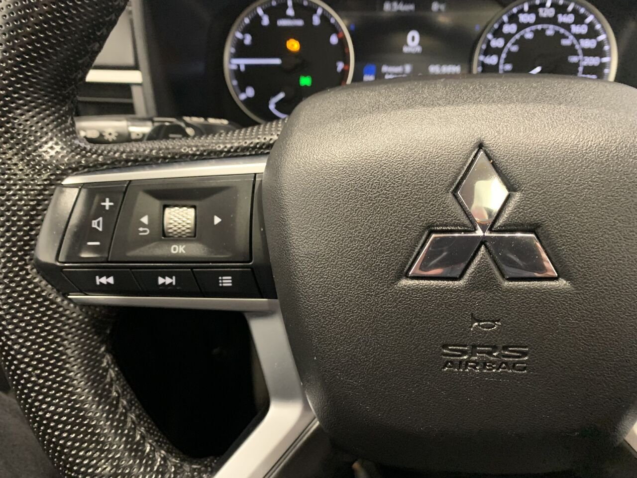 Mitsubishi Outlander SE AWD SE, AWD, 2.5L 2023 Argent Châteauguay - photo #32