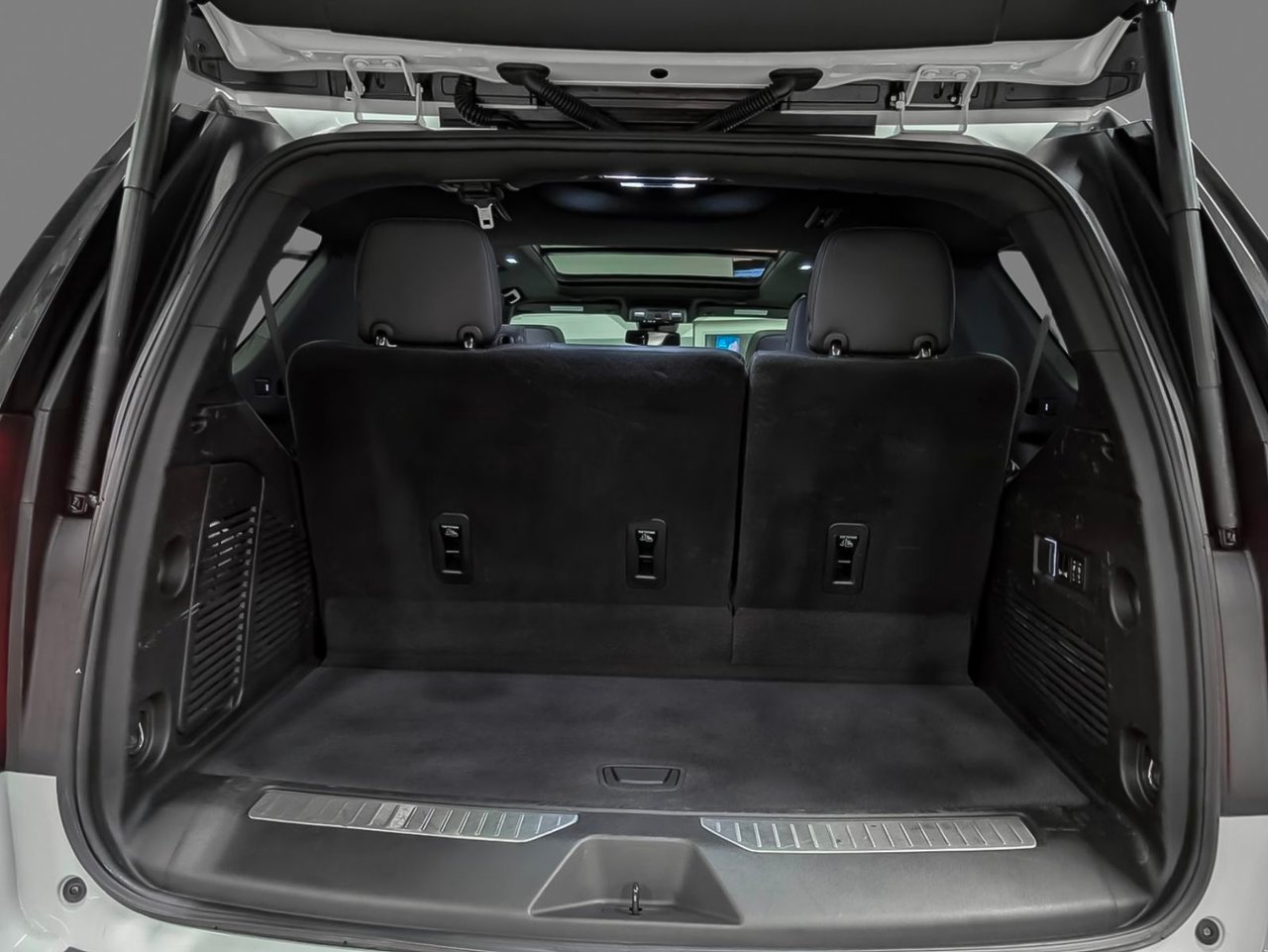 Chevrolet Tahoe RST 2023 . Saint-Eustache - photo #14