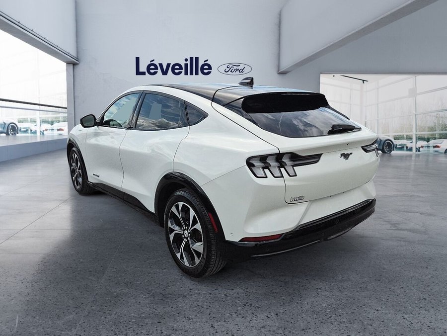 2022 Ford Mustang Mach-E 2022 White