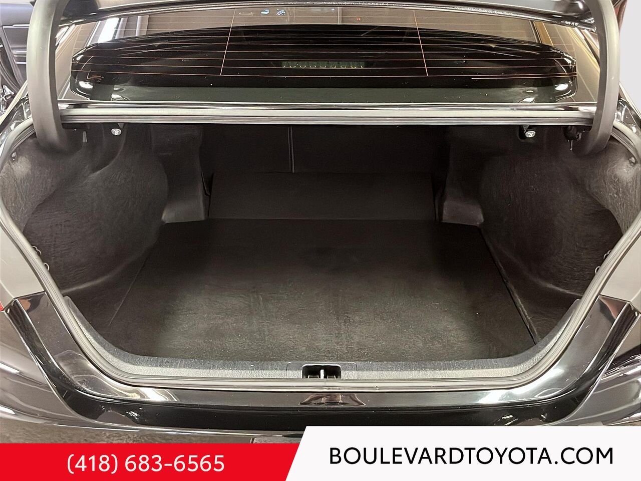 2024 Toyota Camry 100207A-88 | SE Black Québec - photo #19