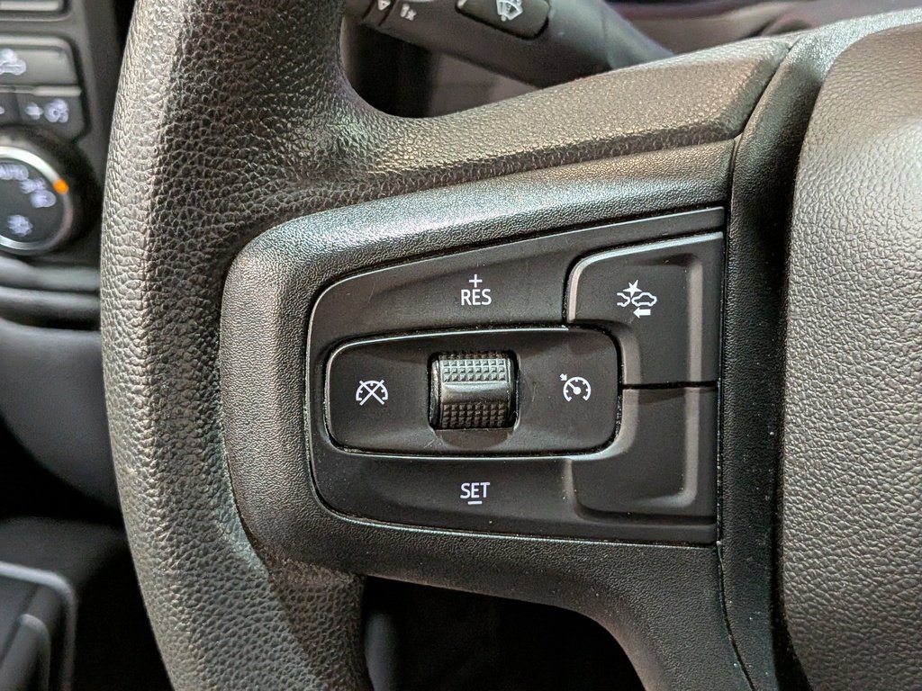 2022 Chevrolet Silverado 1500 4WD Crew Cab 157" Custom Black Val-David - photo #15