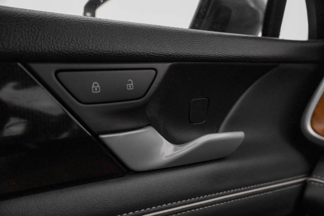 2026 Volkswagen Tiguan Highline Turbo R-Line 4MOTION Grey Sherwood Park - photo #18