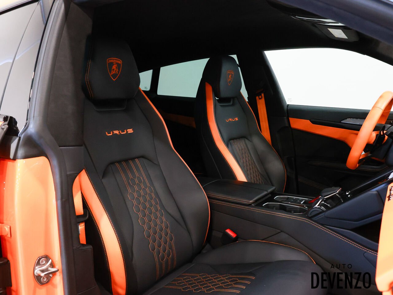 2023 Lamborghini Urus Orange Saint-Eustache - photo #12