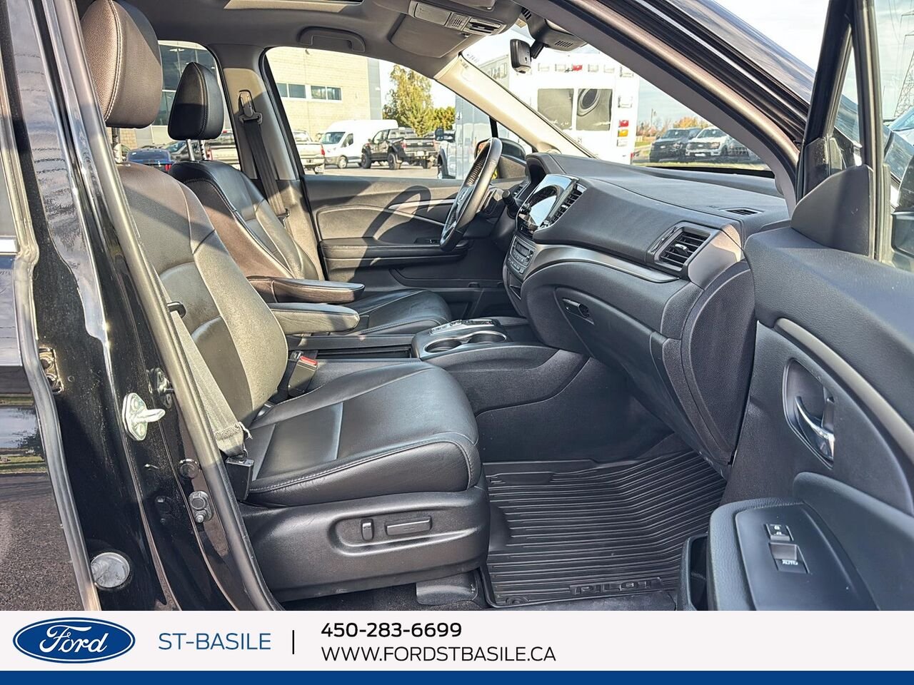 2022 HONDA PILOT Black Saint-Basile-le-Grand - photo #12