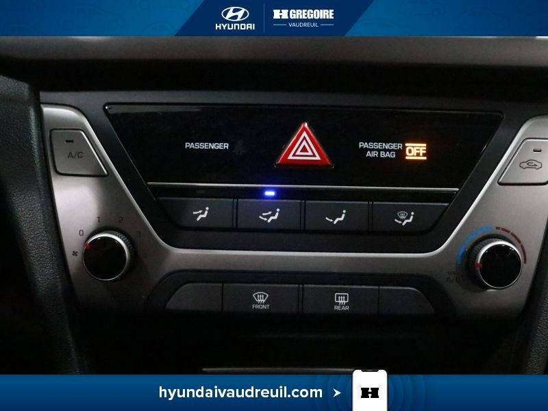 Hyundai Elantra 2018 Argent Laval - photo #26