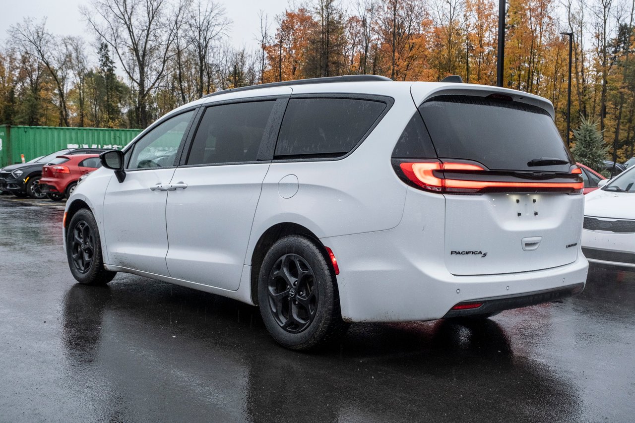 2025 Chrysler Pacifica White Gatineau - photo #3