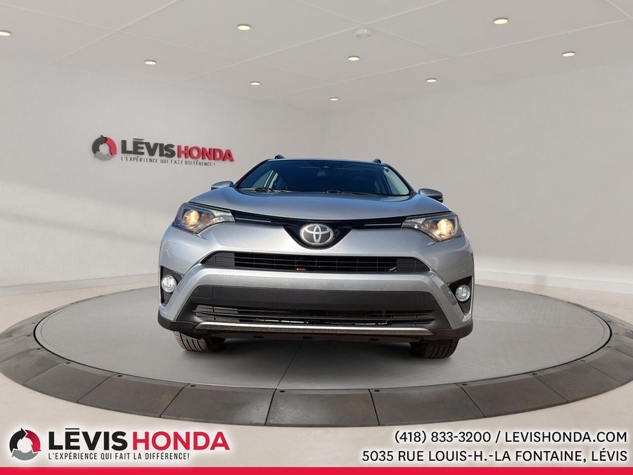 2017 TOYOTA RAV4 Traction intégrale 4 portes XLE White