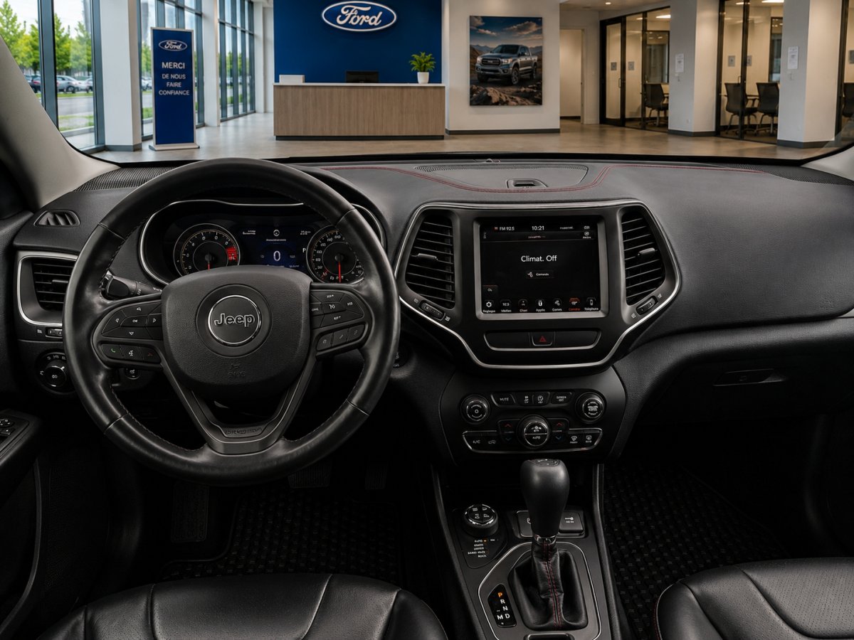2019 Jeep Cherokee White La Sarre - photo #5