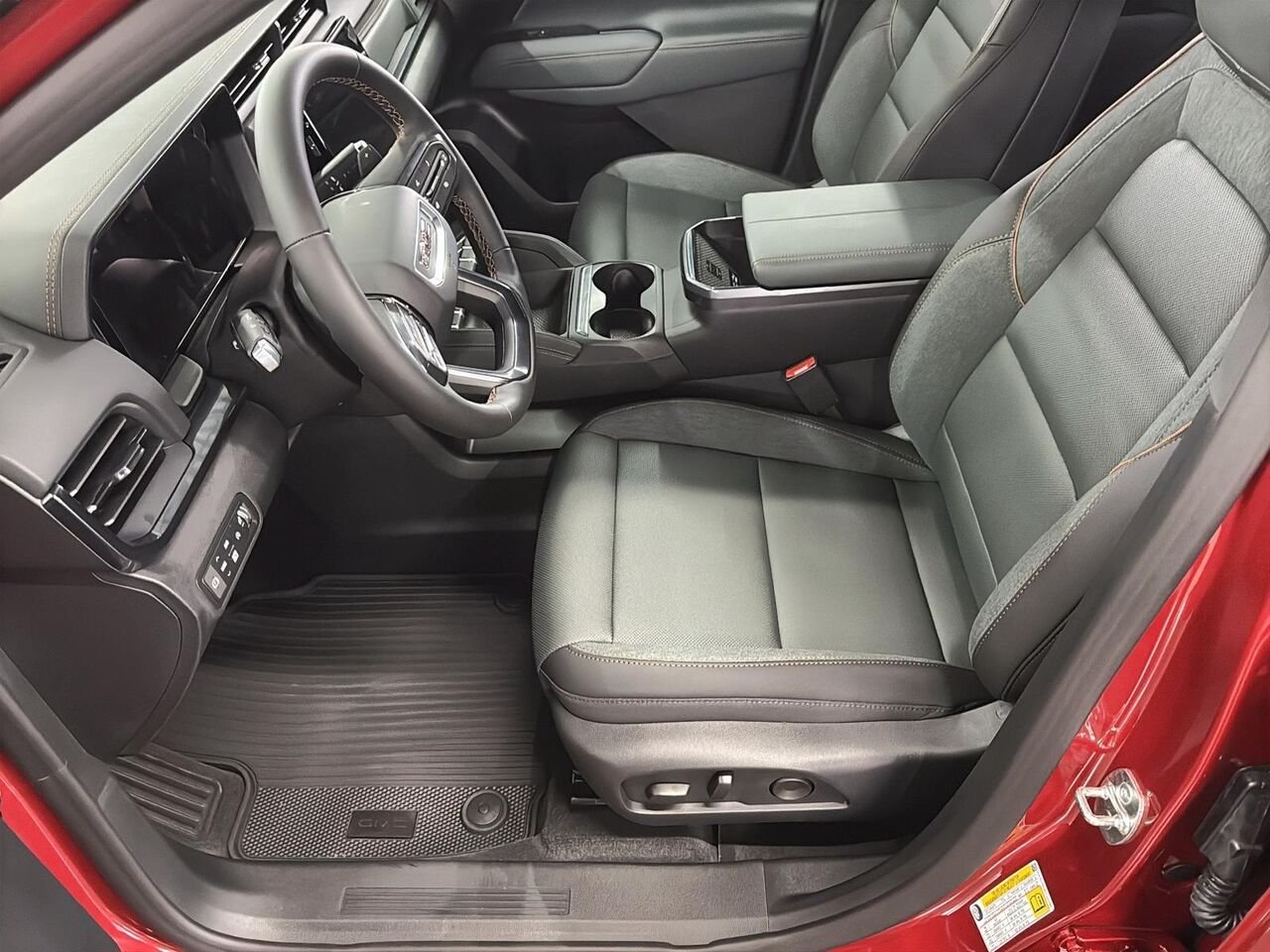 GMC Terrain AT4 TI 2027 TEINTE ROUGE VOLCANIQUE Saint-Hyacinthe - photo #8