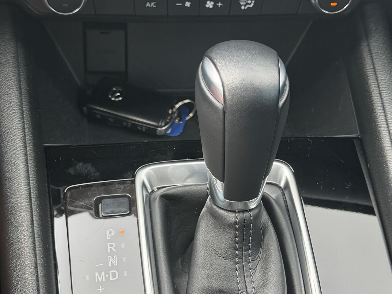 2023 Mazda CX-5 White Ste-Marie - photo #16