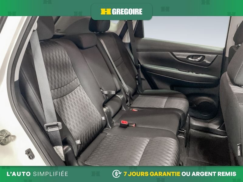 2019 Nissan Rogue White Laval - photo #24