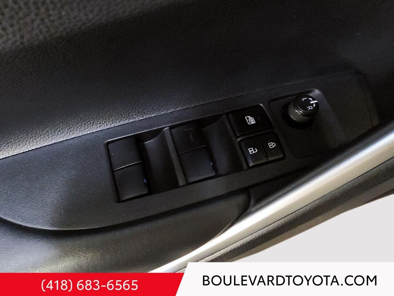 2022 Toyota Corolla Cross 100455A-22 | XLE, AWD Silver Québec - photo #7