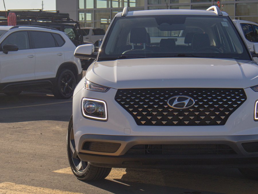 2024 Hyundai Venue Ultimate 1.6L | Power Sunroof White