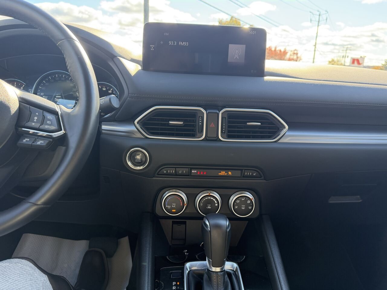 2023 Mazda CX-5 White Ste-Marie - photo #10