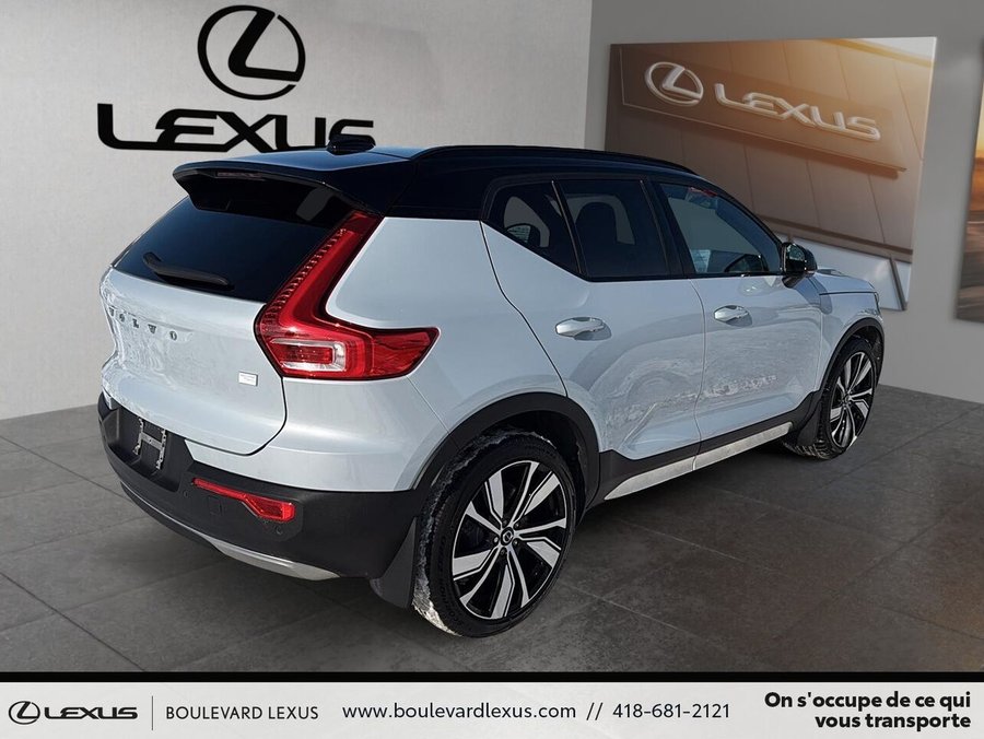 2022 Volvo XC40 Recharge (Level 3-Ultimate) Silver