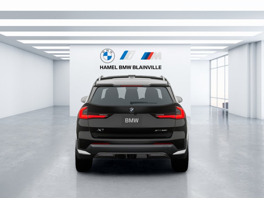 BMW X1 2026 2026 Noir saphir métallisé