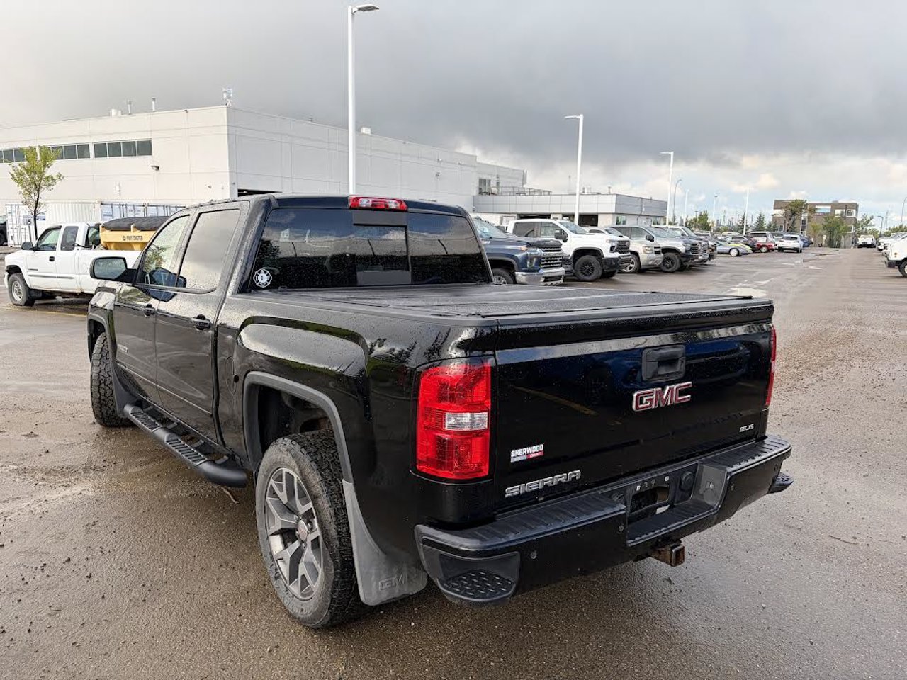 2018 GMC Sierra 1500 4WD Crew Cab 143.5 SLE Black Sherwood Park - photo #3