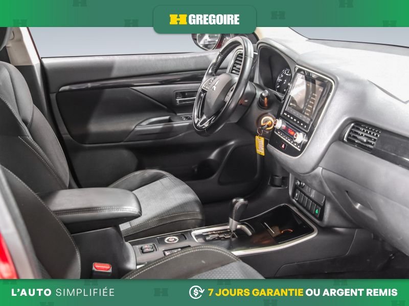 2020 Mitsubishi Outlander Red Blainville - photo #29