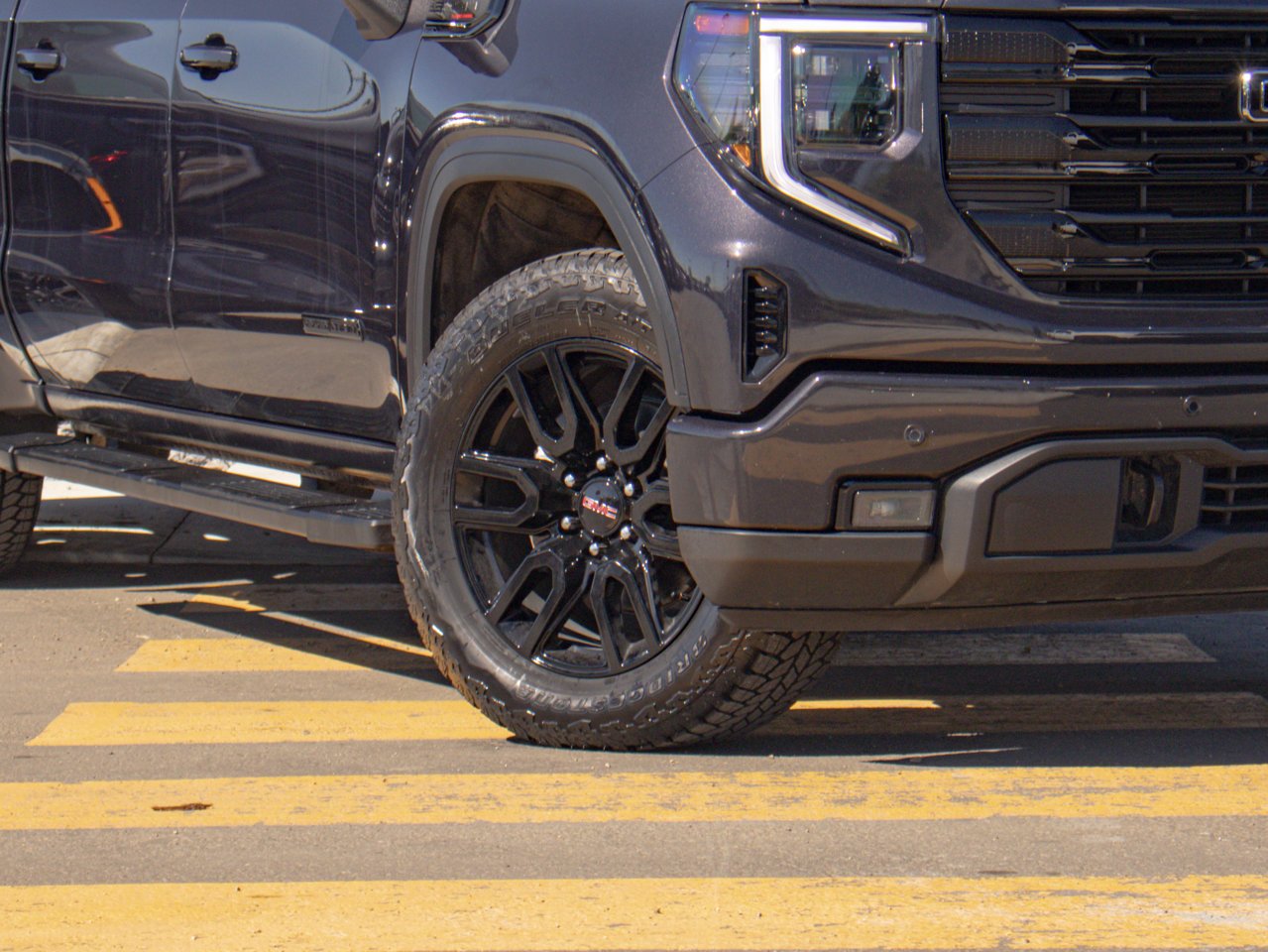 2024 GMC Sierra 1500 4WD Crew Cab 147 Elevation Grey Sherwood Park - photo #5
